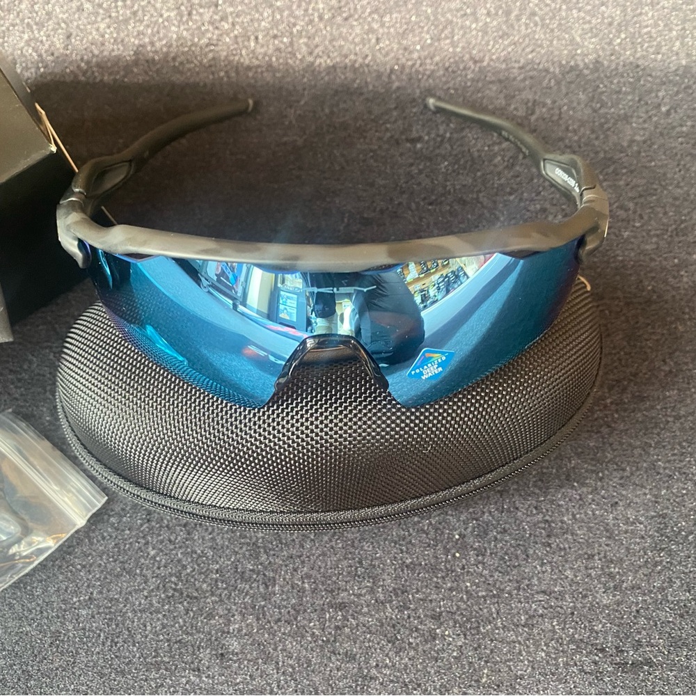 Oakley sunglasses Radar EV Path prism deep water polarized New
